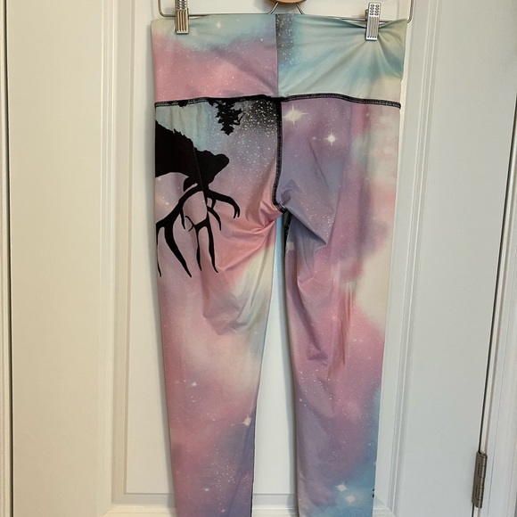 Teeki Hot Pants in Northern Lights Medium - Picture 5 of 5